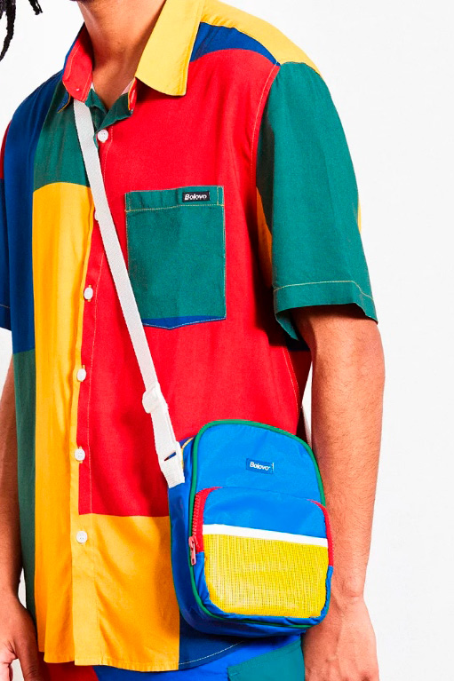 shoulder-bag-bolovo-multicolorido-varias-cores-look-masculino