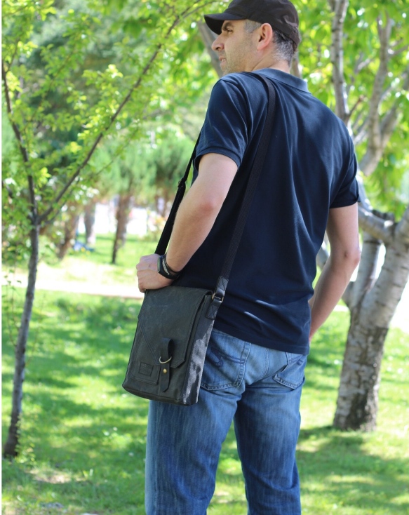 shoulder bag cargo look masculino