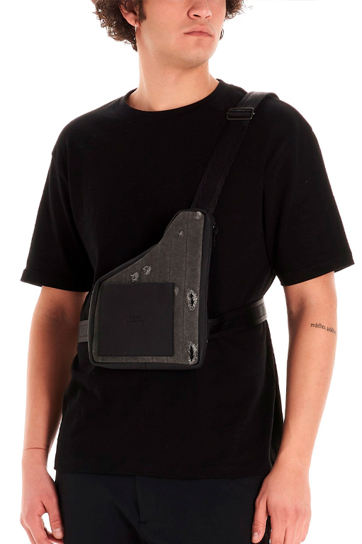 shoulder-bag-cold-wall-diferente