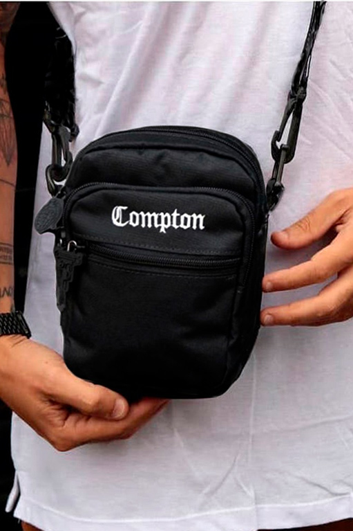 shoulder-bag-compton-preta-look-masculino