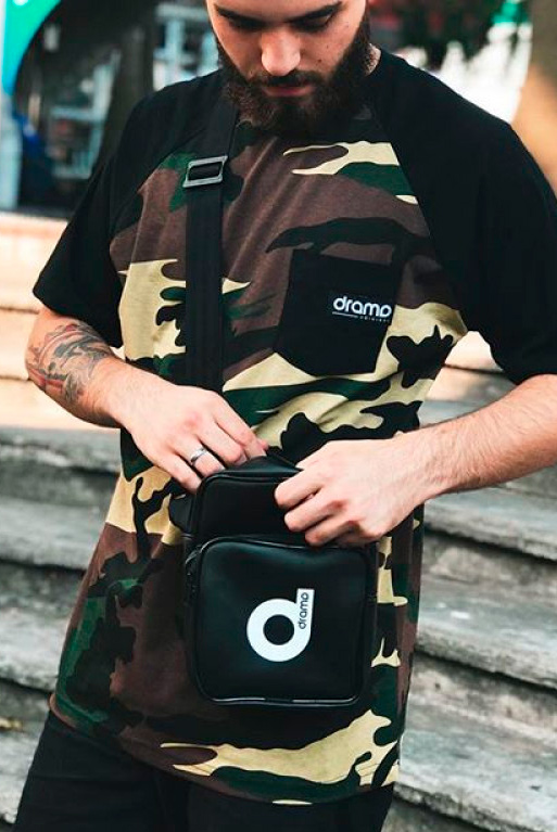 shoulder-bag-drama-camuflada-masculina