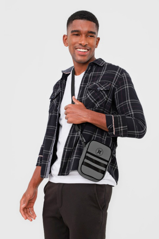 shoulder-bag-drama-cinza-masculina